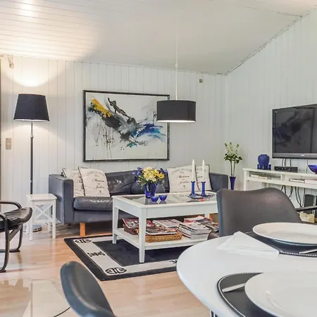 3 Bedroom Stunning Home In Gilleleje